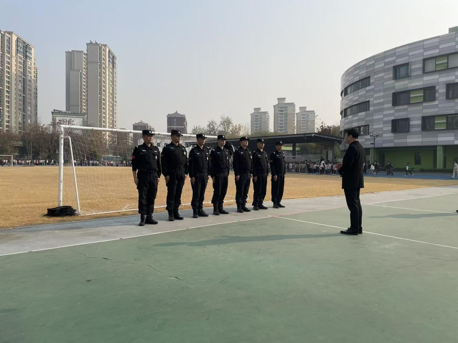 E:/25.12.10后 上傳網(wǎng)站留存/喜報(bào)！南京市保安服務(wù)有限公司建鄴分公司榮獲“校園最小應(yīng)急單元技能競賽”一等獎/照片/7f4752ecec0a4eaf4162fae738cff144.jpg7f4752ecec0a4eaf4162fae738cff144