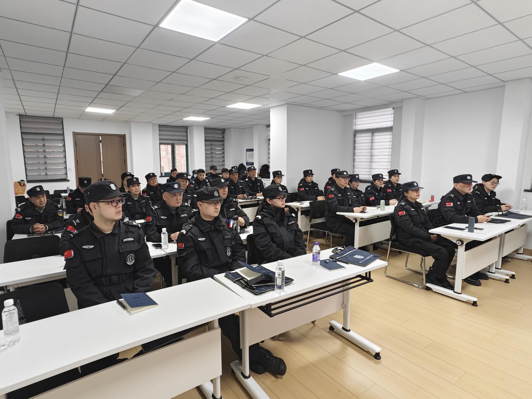 E:/25.12.10后 上傳網(wǎng)站留存/以專業(yè)守護安全 用實戰(zhàn)淬煉本領/照片/0fc0dfaca3d3b45557bc6770db8e8e12.jpg0fc0dfaca3d3b45557bc6770db8e8e12