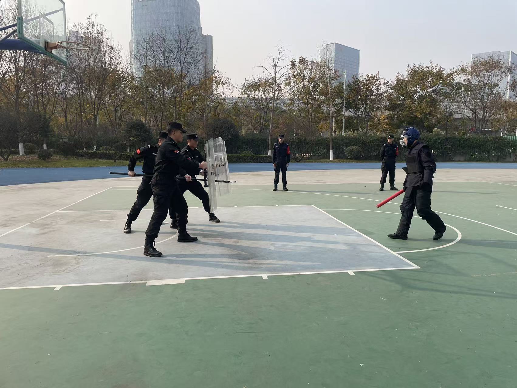 E:/25.12.10后 上傳網(wǎng)站留存/喜報(bào)！南京市保安服務(wù)有限公司建鄴分公司榮獲“校園最小應(yīng)急單元技能競賽”一等獎/照片/ef12cf02b7bf17801f82f2d7cee6249a.jpgef12cf02b7bf17801f82f2d7cee6249a